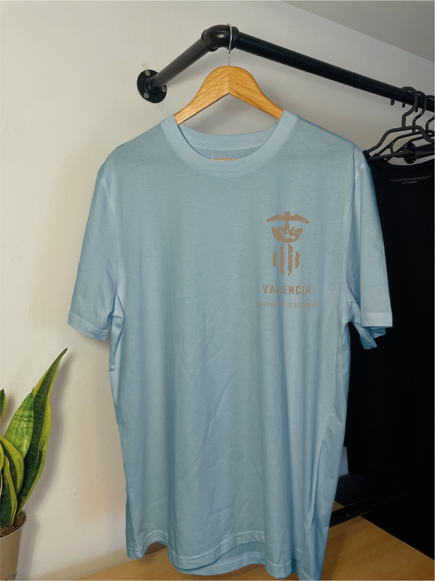 Valencia ShirtPrint shirts
Printshirts
T shirts
Kanaldeckel
Gullydeckel
Design
Kanaldeckel print
Kanaldeckel design
Kanaldeckel printshirt
T shirt back print
Back print
Discover
Tscover
Aufdruck
Stadt merch
Stadt
Tscover by create.studio
Tscover by create.
Valencia
Valenica Espana
Spain Spanien T'scover