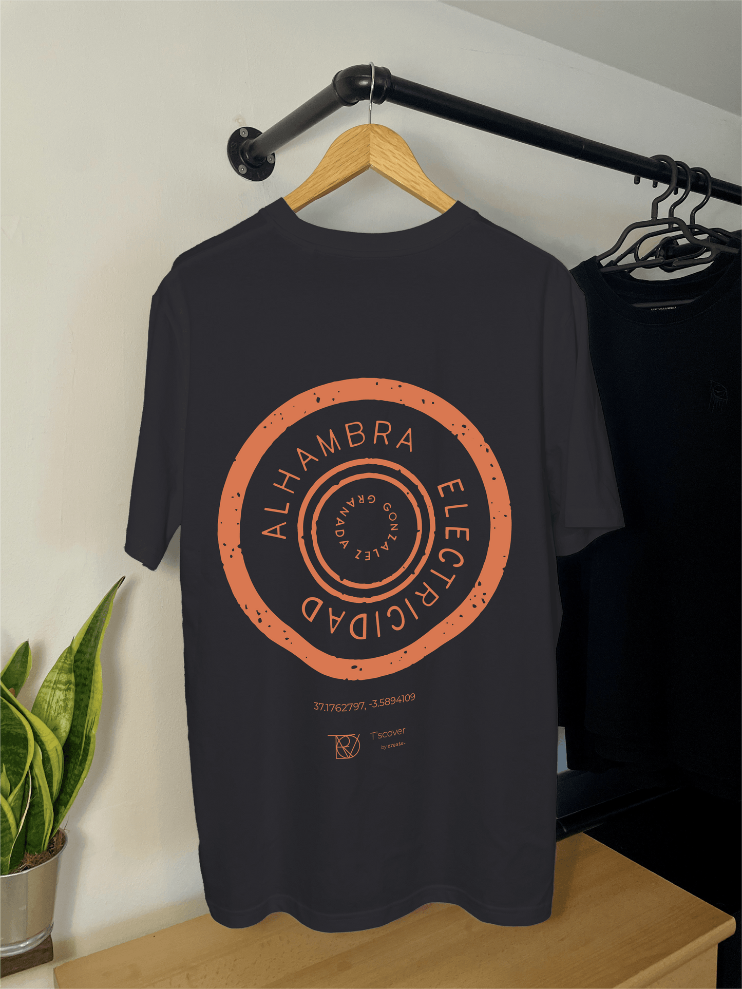 Granada Print Shirt Print shirts
Alhambra
Printshirts
T shirts
Kanaldeckel
Gullydeckel
Design 
Kanaldeckel print
Kanaldeckel design
Kanaldeckel printshirt
T shirt back print 
Back print
Discover 
Tscover 
Aufdruck
Stadt merch
Stadt
Tscover by create.studio
Tscover by create.
Manhole cover
Camiseta
Camiseta estempada
