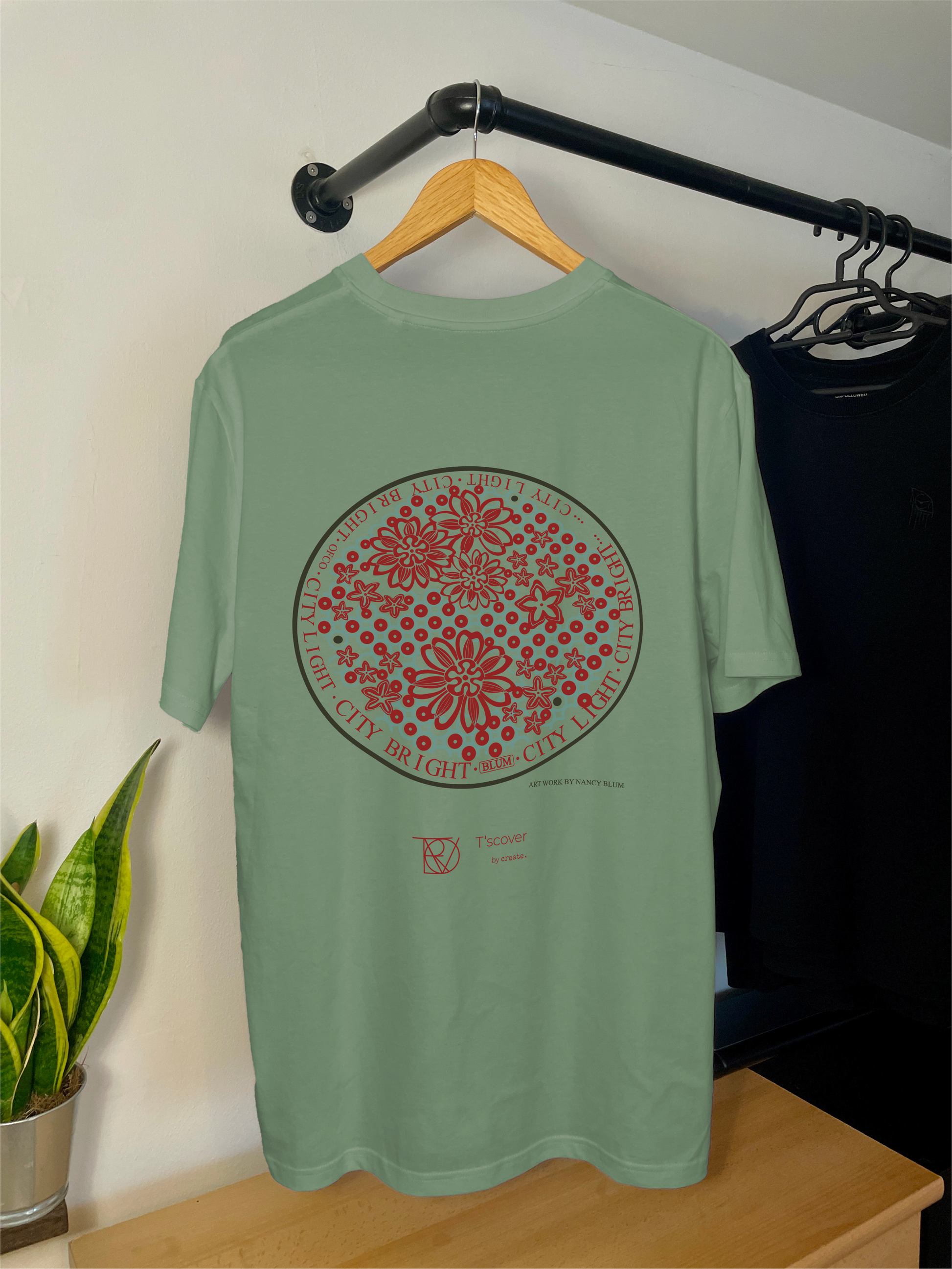 Seattle T'scover print shirt - Nancy Blum Art Work - T'scover Kanaldeckel Printshirts